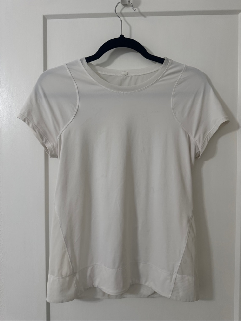 Women’s White Short-Sleeve lululemon top